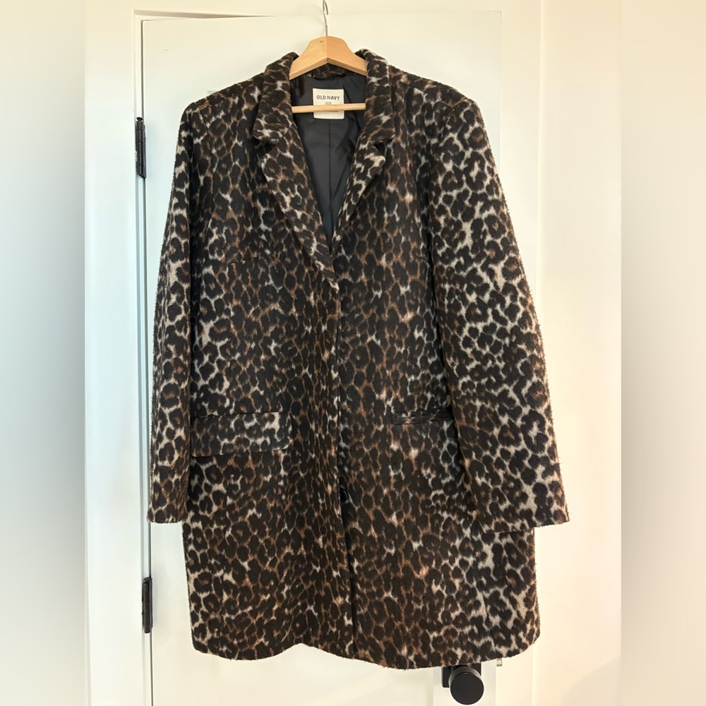 Old Navy Women's Leopard Print Jacket